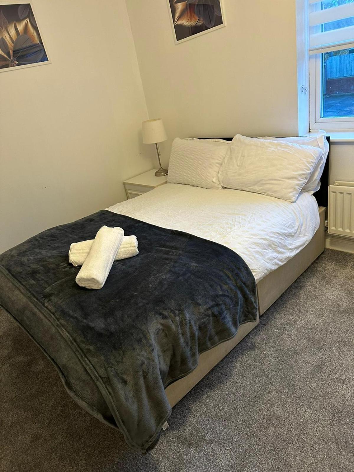 Maidstone Villa 3 Bedroom Free Sports Channels,Parking Sleeps 7 Extérieur photo
