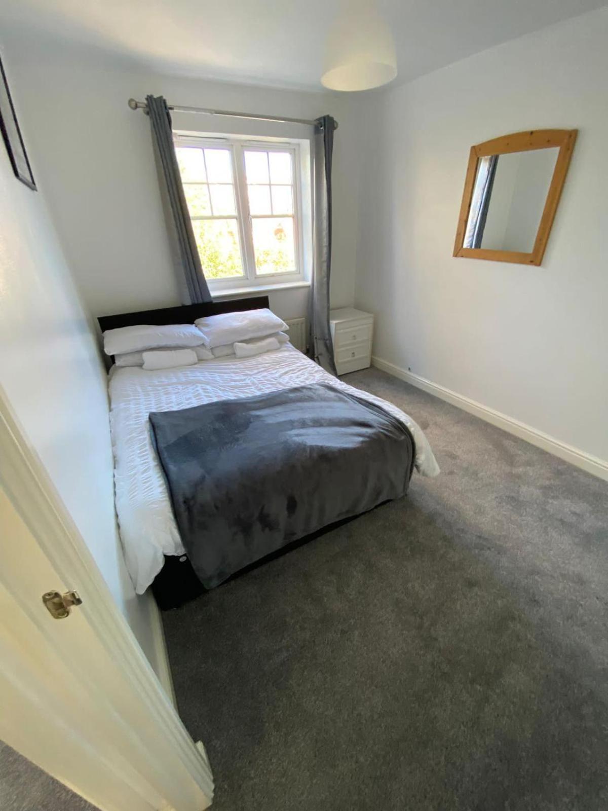 Maidstone Villa 3 Bedroom Free Sports Channels,Parking Sleeps 7 Extérieur photo