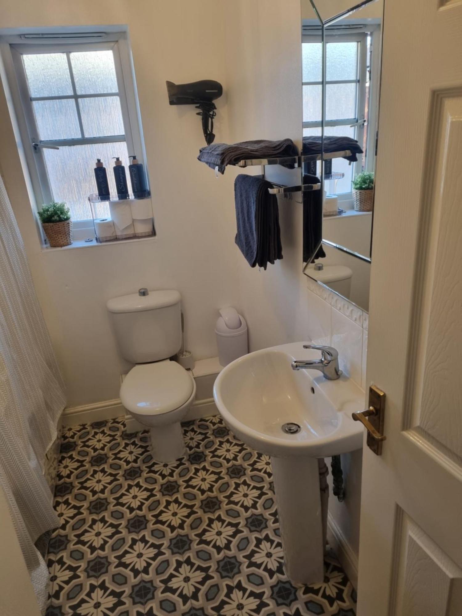 Maidstone Villa 3 Bedroom Free Sports Channels,Parking Sleeps 7 Extérieur photo