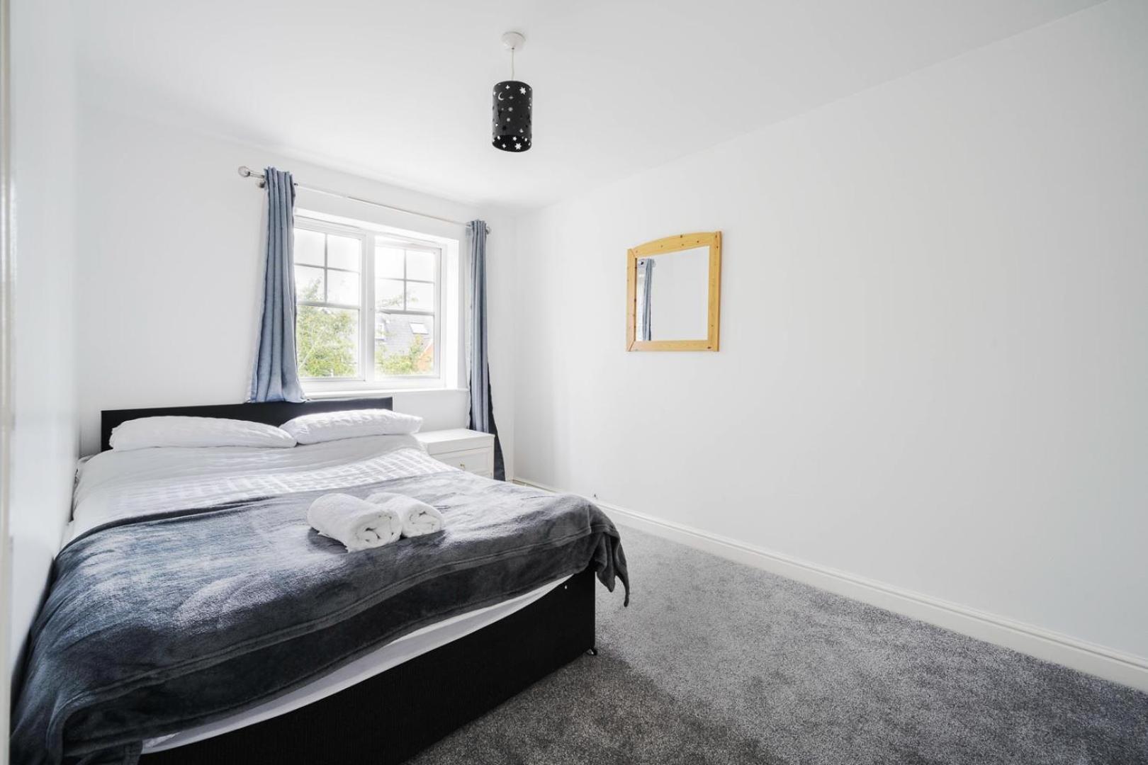 Maidstone Villa 3 Bedroom Free Sports Channels,Parking Sleeps 7 Extérieur photo