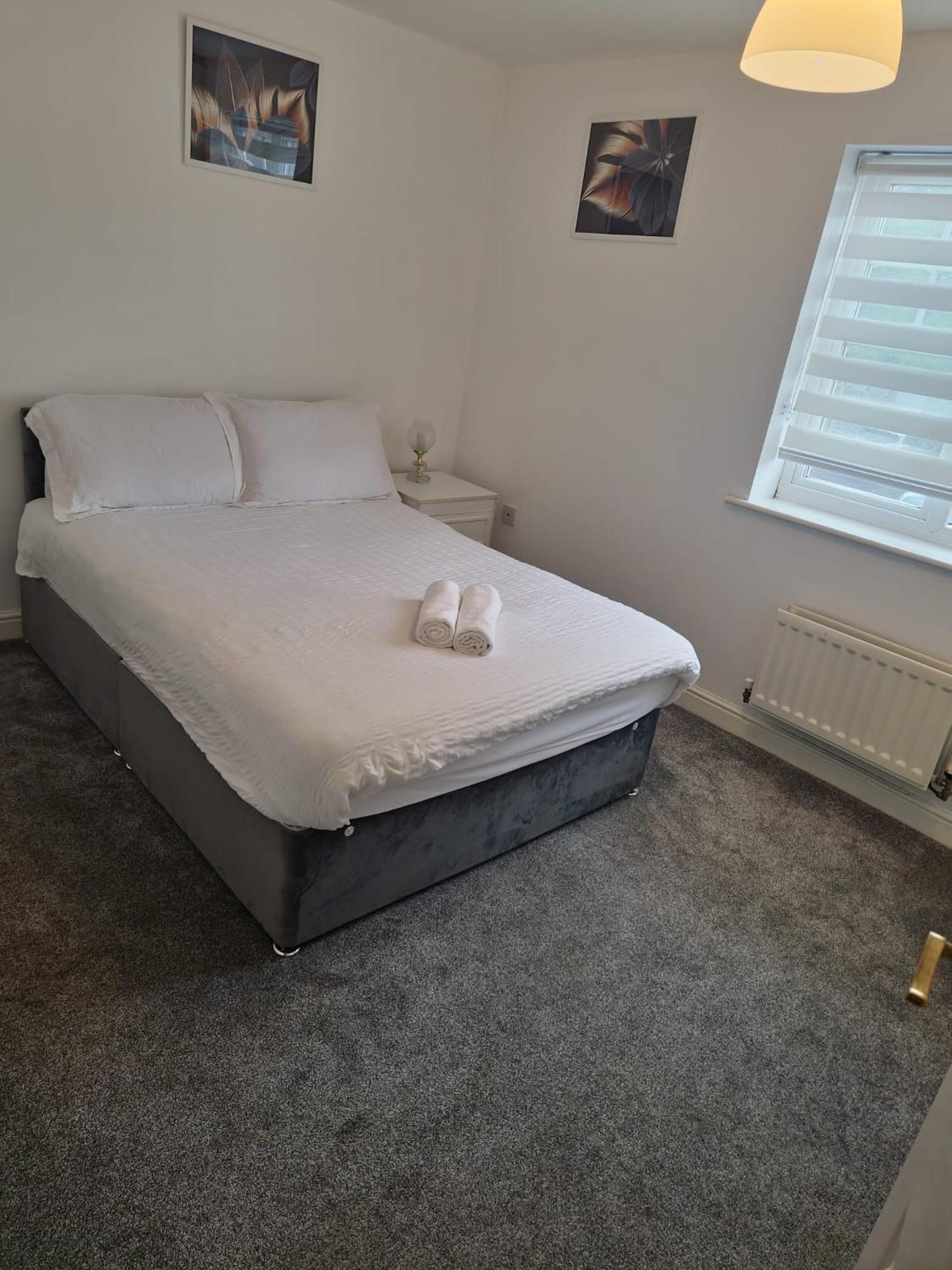 Maidstone Villa 3 Bedroom Free Sports Channels,Parking Sleeps 7 Extérieur photo